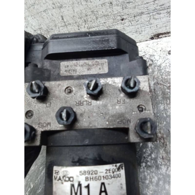 Recambio de abs para kia sportage ii (je_, km_) 2.0 i 16v referencia OEM IAM 5WY7507B 589202E000 