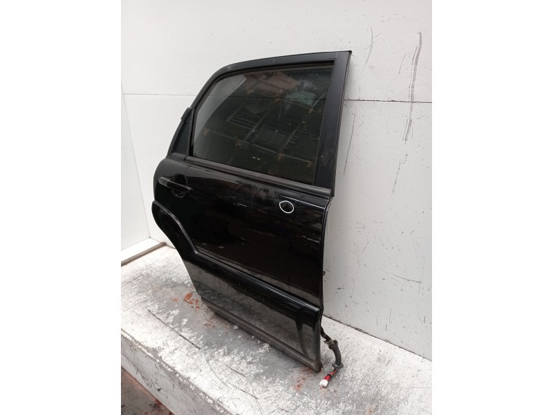 Recambio de puerta trasera derecha para kia sportage ii (je_, km_) 2.0 i 16v referencia OEM IAM   5P
