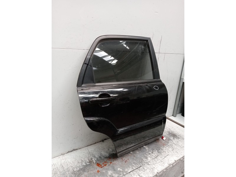 Recambio de puerta trasera derecha para kia sportage ii (je_, km_) 2.0 i 16v referencia OEM IAM   5P