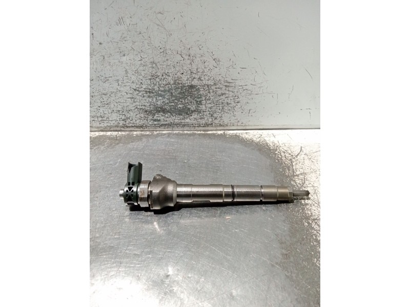 Recambio de inyector para skoda octavia iii (5e3, nl3, nr3) 2.0 tdi referencia OEM IAM 04L130277AC 0445110469 BOSCH