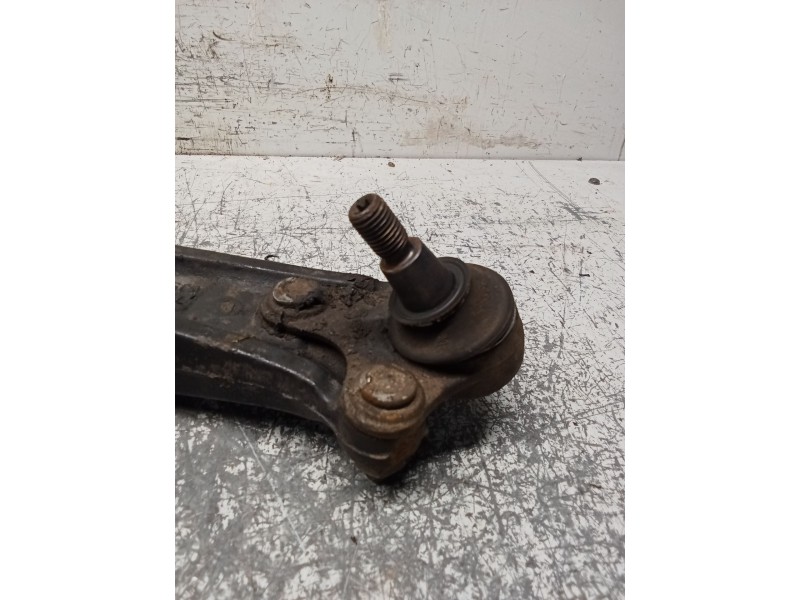 Recambio de brazo suspension inferior delantero derecho para volkswagen eos (1f7, 1f8) 2.0 fsi referencia OEM IAM 201967B  