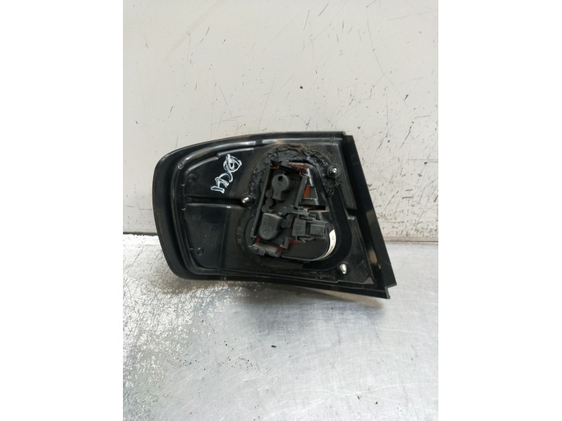Recambio de piloto trasero derecho para nissan primera hatchback (p11) 1.6 16v referencia OEM IAM   