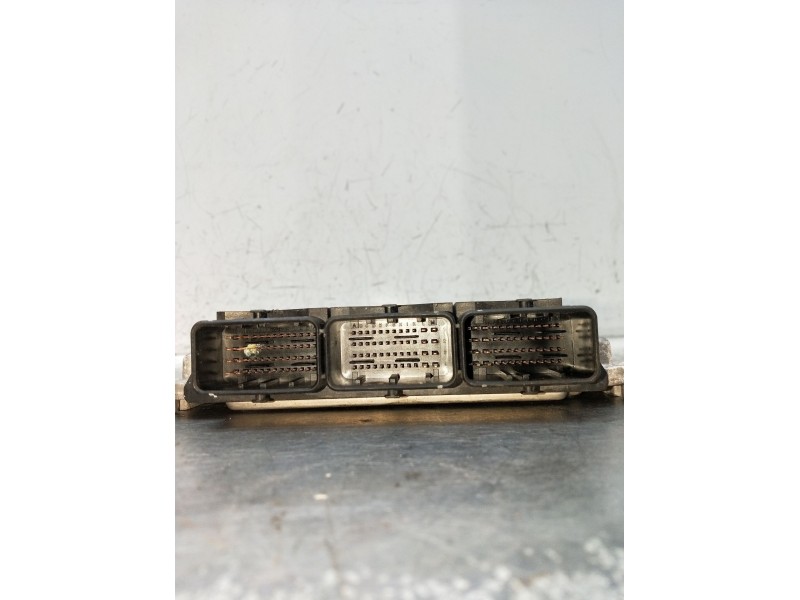 Recambio de centralita motor uce para land rover freelander 2 (l359) 2.2 td4 4x4 referencia OEM IAM 0281013202  