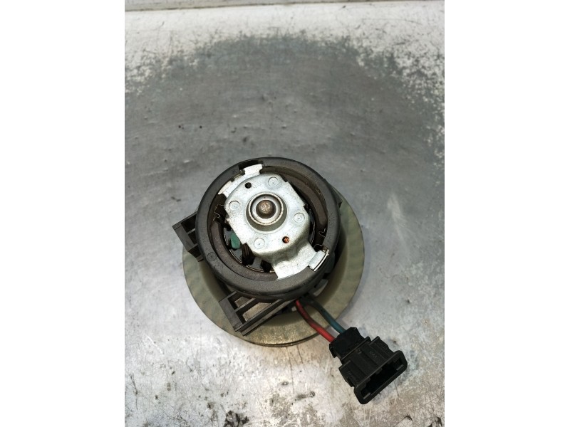 Recambio de motor calefaccion para land rover freelander 2 (l359) 2.2 td4 4x4 referencia OEM IAM 0130101620  