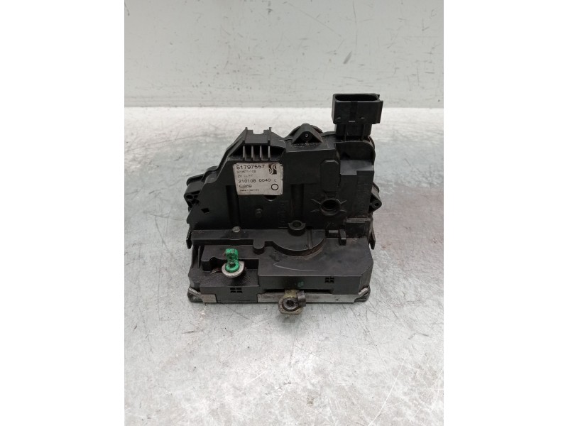 Recambio de motor cierre centralizado delantero izquierdo para fiat grande punto (199_) 1.3 d multijet referencia OEM IAM 517975