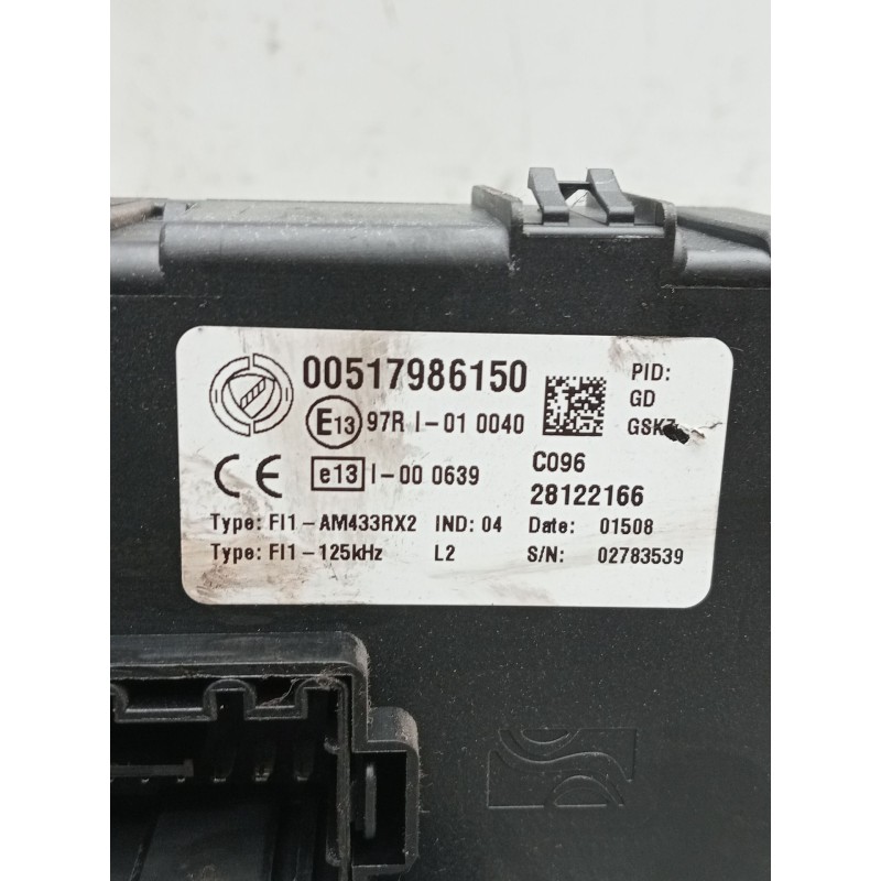 Recambio de caja reles / fusibles para fiat grande punto (199_) 1.3 d multijet referencia OEM IAM 00517986150  