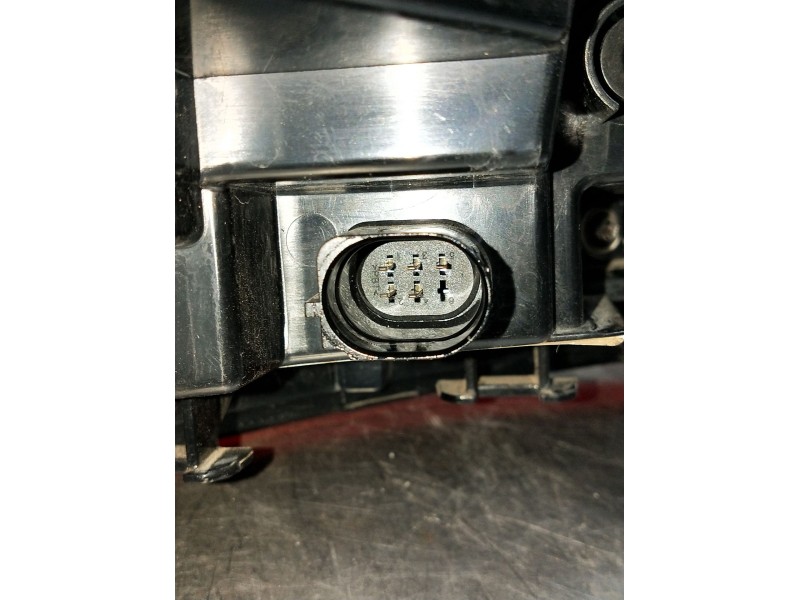 Recambio de piloto trasero derecho para audi a1 sportback (gba) referencia OEM IAM 82A945092C RE28980001 28980000101
