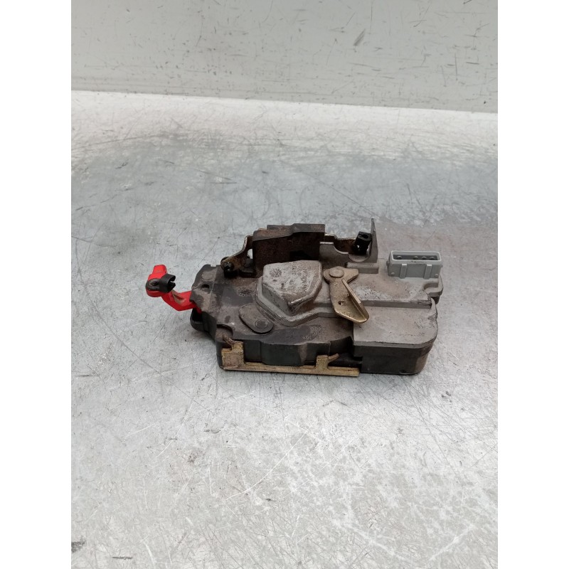 Recambio de motor cierre centralizado trasero izquierdo para citroën xsara (n1) 1.4 hdi referencia OEM IAM  5p 