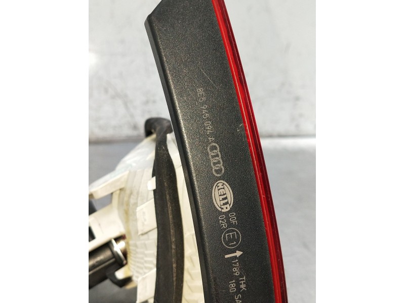 Recambio de piloto trasero derecho interior para audi a4 b7 (8ec) 2.0 tdi 16v referencia OEM IAM 01702422 96503802 8E5945094A