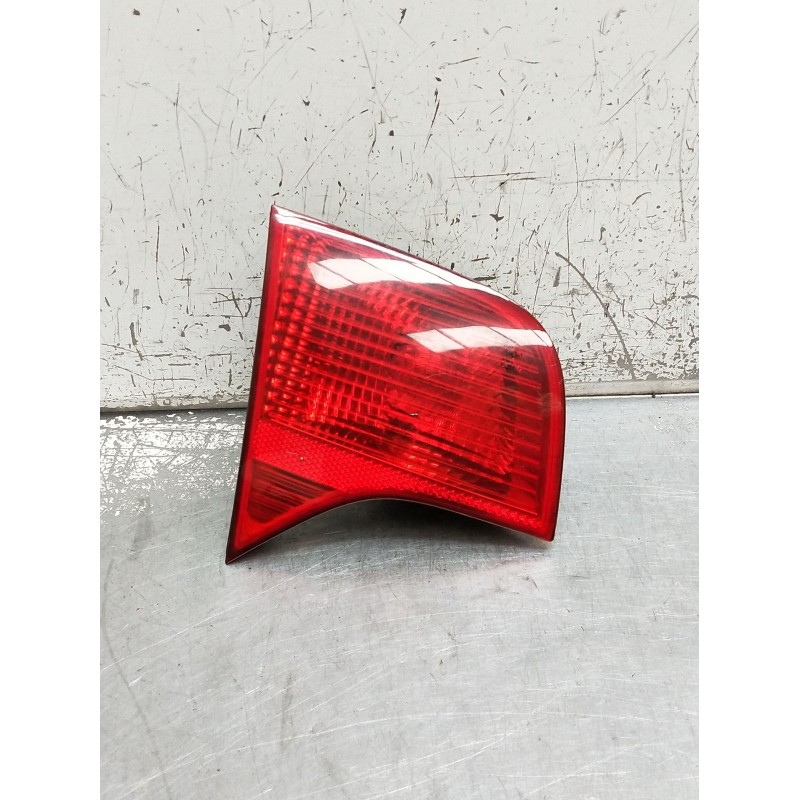 Recambio de piloto trasero izquierdo interior para audi a4 b7 (8ec) 2.0 tdi 16v referencia OEM IAM 8E5945093A  