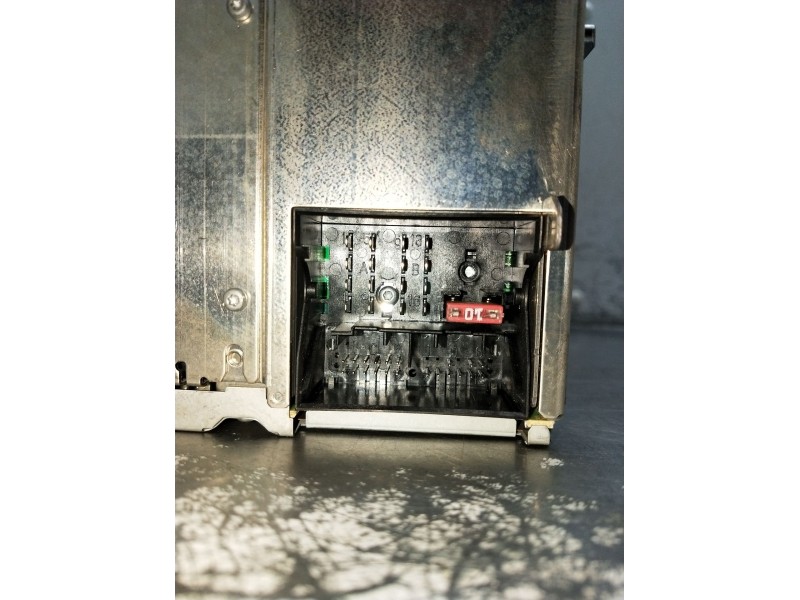 Recambio de sistema audio / radio cd para audi a4 b7 (8ec) 2.0 tdi 16v referencia OEM IAM 8E0035186AL 7647031380 