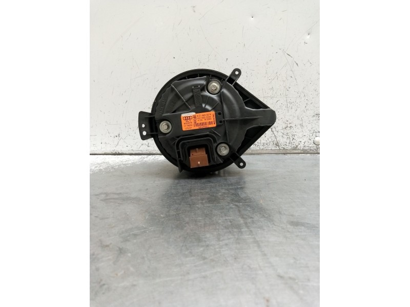 Recambio de motor calefaccion para audi a4 b7 (8ec) 2.0 tdi 16v referencia OEM IAM 8E1820021E H04S0003 