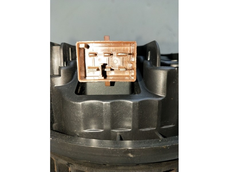 Recambio de motor calefaccion para audi a4 b7 (8ec) 2.0 tdi 16v referencia OEM IAM 8E1820021E H04S0003 