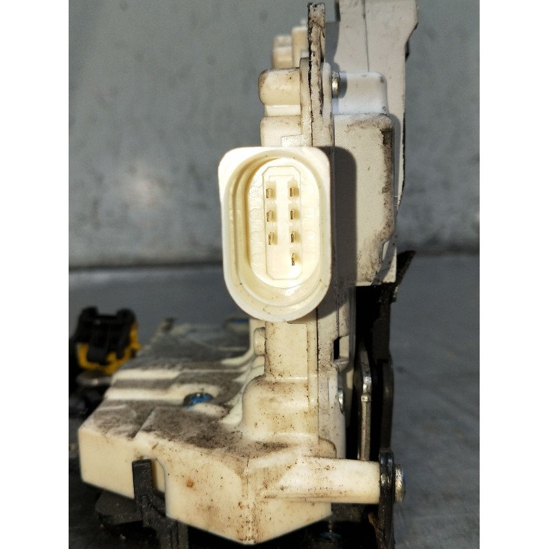 Recambio de motor cierre centralizado trasero derecho para audi a4 b7 (8ec) 2.0 tdi 16v referencia OEM IAM 8E0839016AA 4P 