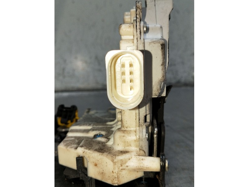 Recambio de motor cierre centralizado trasero derecho para audi a4 b7 (8ec) 2.0 tdi 16v referencia OEM IAM 8E0839016AA 4P 