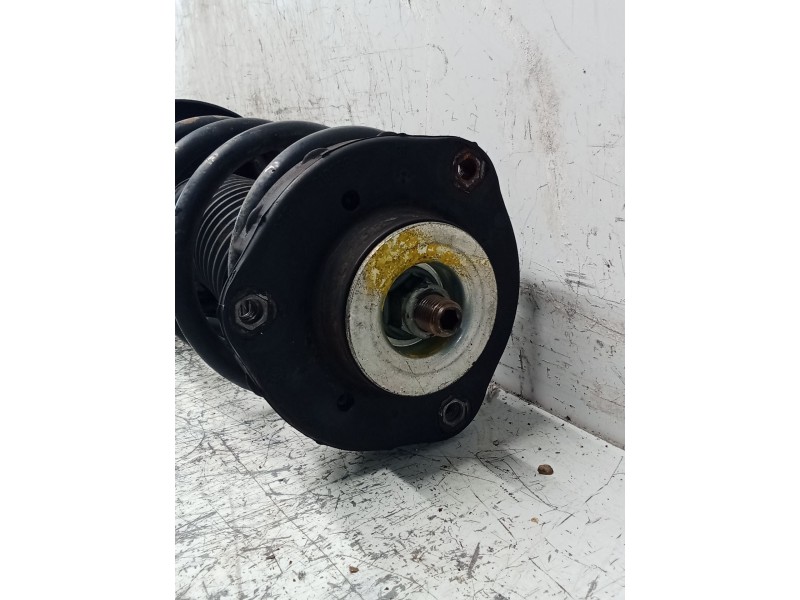 Recambio de amortiguador delantero izquierdo para volkswagen polo (6n2) 1.9 sdi referencia OEM IAM 6N0413031K  