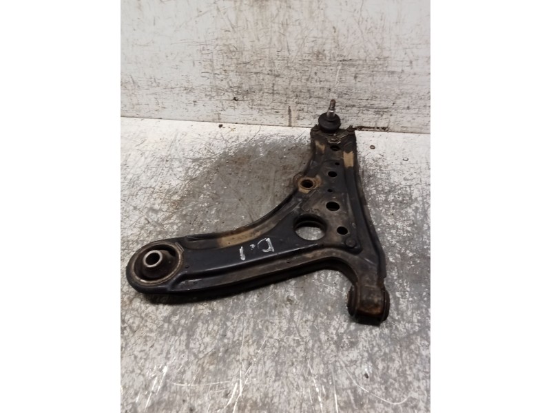 Recambio de brazo suspension inferior delantero izquierdo para volkswagen polo (6n2) 1.9 sdi referencia OEM IAM   