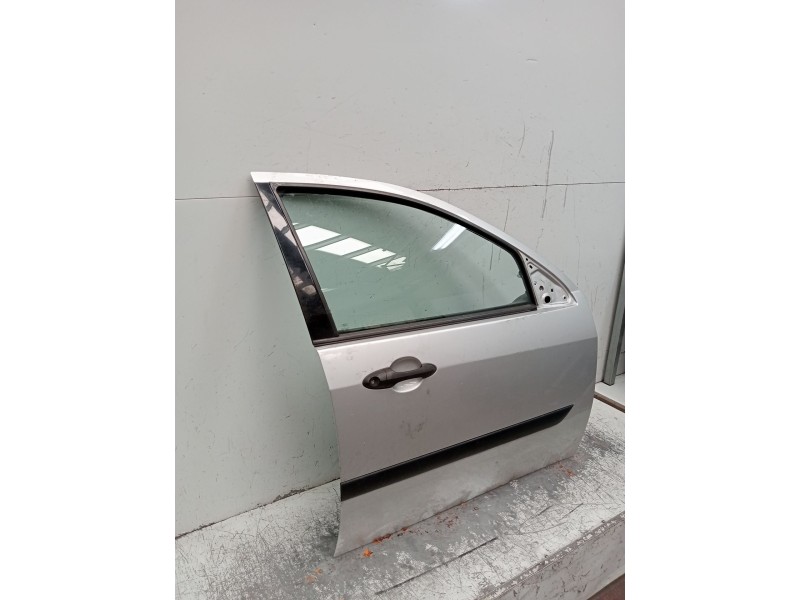 Recambio de puerta delantera derecha para ford focus i (daw, dbw) 1.8 tdci referencia OEM IAM   5P