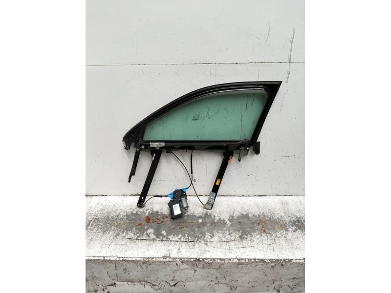 Recambio de elevalunas delantero derecho para audi a4 b7 (8ec) 2.0 tdi 16v referencia OEM IAM 8E0837462C 4P 8E0837630