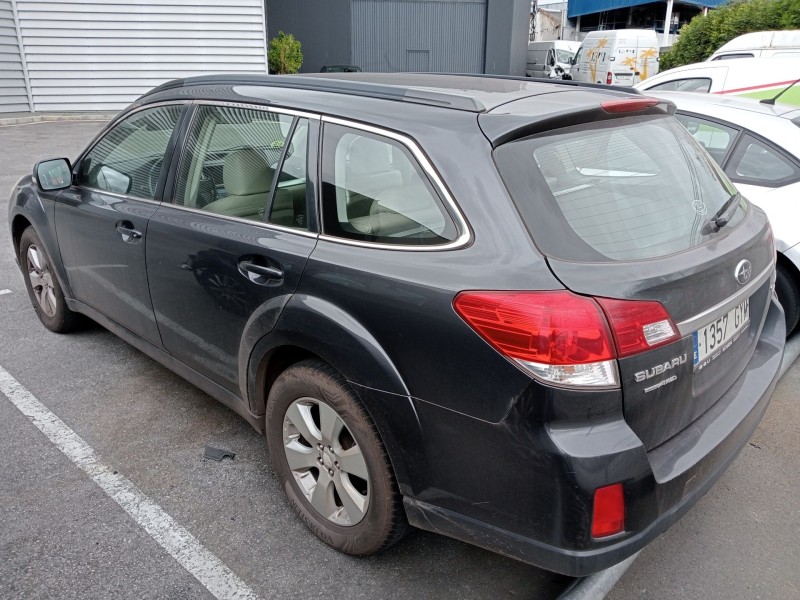 subaru legacy v (bm) del año 2010