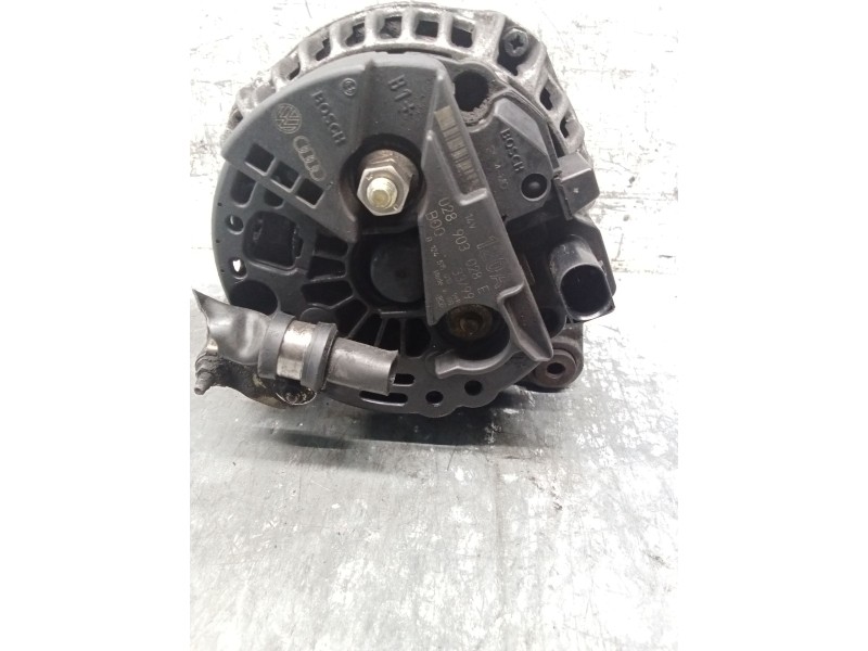 Recambio de alternador para audi a3 (8l1) 1.9 tdi referencia OEM IAM 028903028E  BOSCH