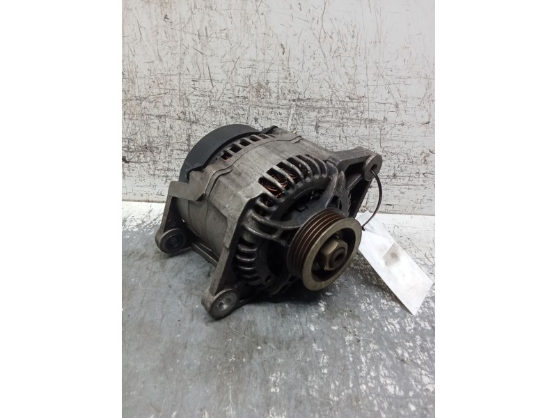 Recambio de alternador para nissan primera hatchback (p11) 1.6 16v referencia OEM IAM 231002F010 63321704 