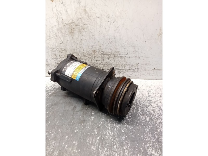 Recambio de compresor aire acondicionado para buick century estate wagon referencia OEM IAM 1131197  