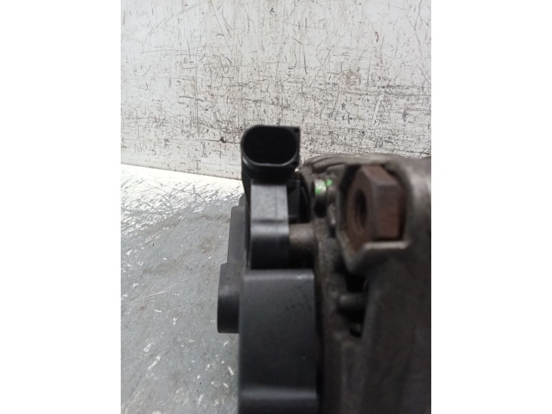 Recambio de alternador para land rover freelander 2 (l359) 2.2 td4 4x4 referencia OEM IAM   