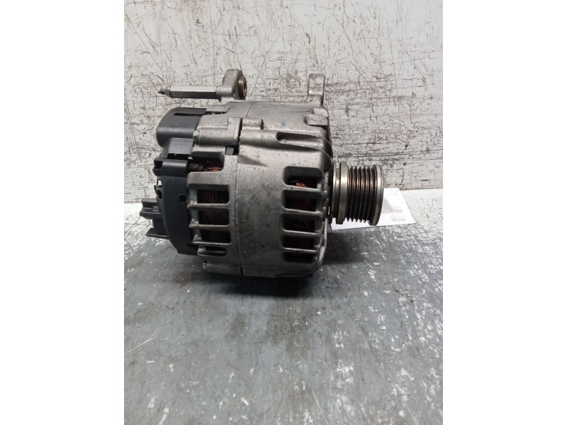 Recambio de alternador para skoda octavia iii (5e3, nl3, nr3) 2.0 tdi referencia OEM IAM 03L903024L 2617865H VALEO