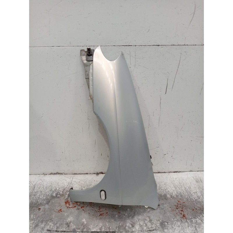 Recambio de aleta delantera izquierda para renault megane i (ba0/1_) 1.4 16v (ba0d, ba1h, ba0w, ba10) referencia OEM IAM   