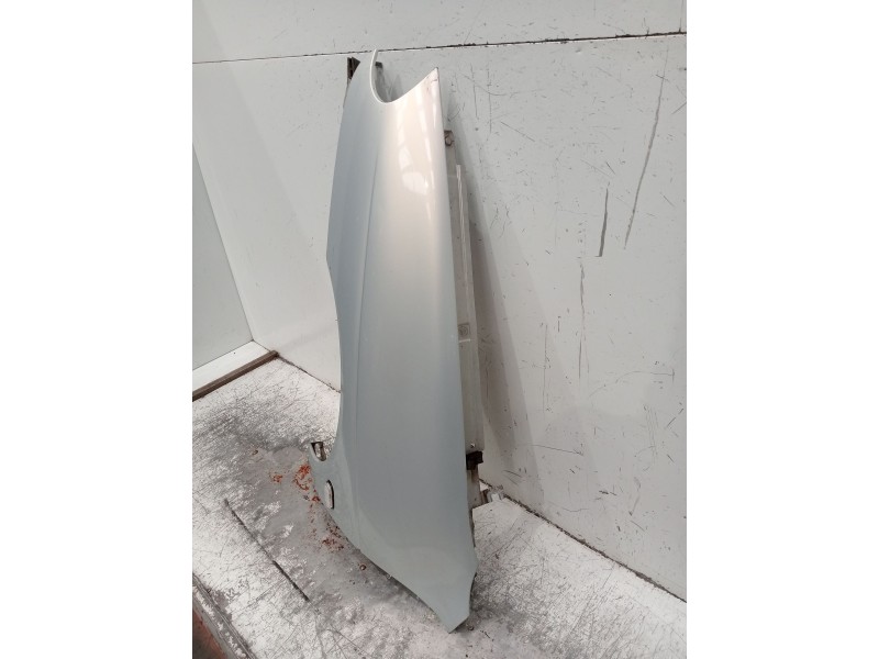 Recambio de aleta delantera izquierda para renault megane i (ba0/1_) 1.4 16v (ba0d, ba1h, ba0w, ba10) referencia OEM IAM   