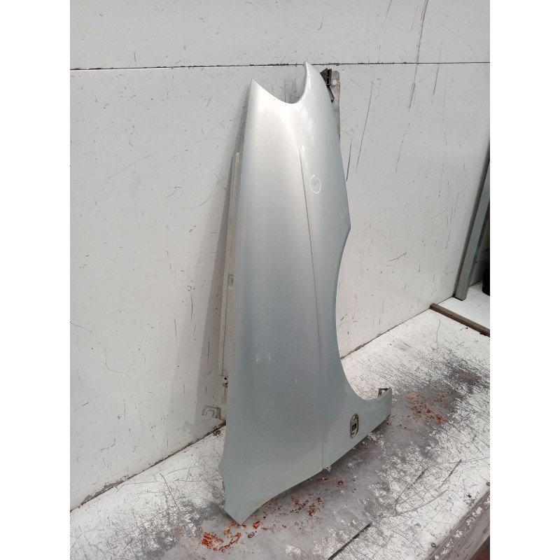 Recambio de aleta delantera derecha para renault megane i (ba0/1_) 1.4 16v (ba0d, ba1h, ba0w, ba10) referencia OEM IAM   