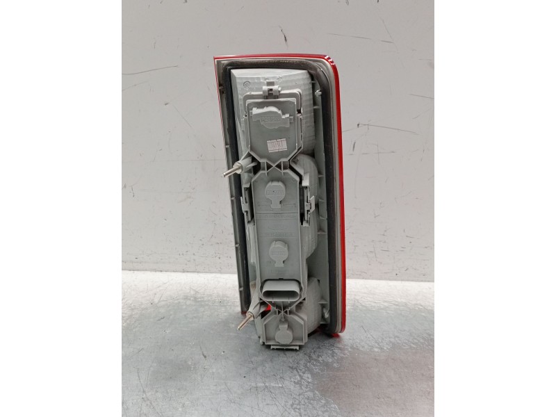 Recambio de piloto trasero izquierdo para ford tourneo connect 1.8 tdci referencia OEM IAM 9t1613405ad  