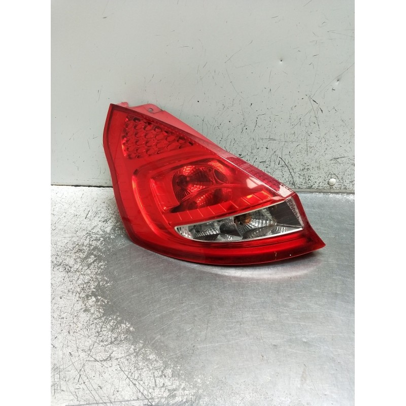 Recambio de piloto trasero izquierdo para ford fiesta vi (cb1, ccn) 1.25 referencia OEM IAM 1709553 8A6113405A 