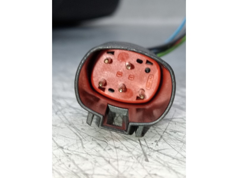 Recambio de retrovisor derecho para ford tourneo connect 1.8 tdci referencia OEM IAM electrico 1 enchufe 5 cables 