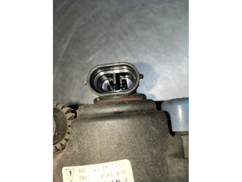 Recambio de faro antiniebla izquierdo para ford fiesta vi (cb1, ccn) 1.25 referencia OEM IAM 4550597 89204894 2N1115201AB