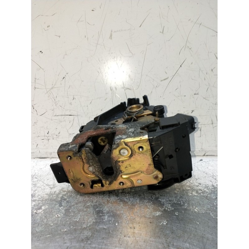 Recambio de motor cierre centralizado trasero izquierdo para ford focus i (daw, dbw) 1.8 tdci referencia OEM IAM   