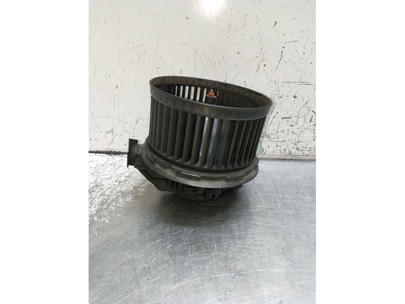 Recambio de motor calefaccion para ford fiesta vi (cb1, ccn) 1.25 referencia OEM IAM 0130115551 3137231000 