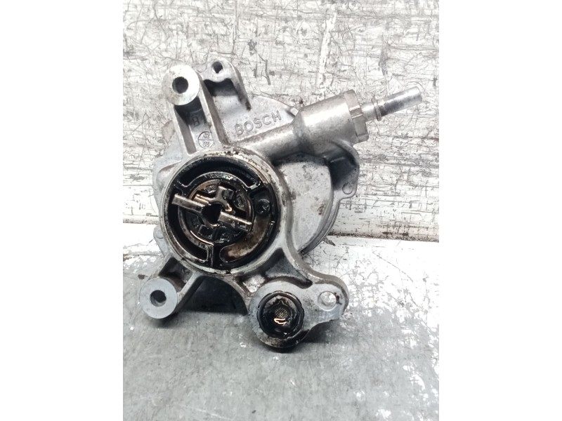Recambio de depresor freno / bomba vacio para volvo s40 berlina 2.0 d kinetic referencia OEM IAM 01651B  