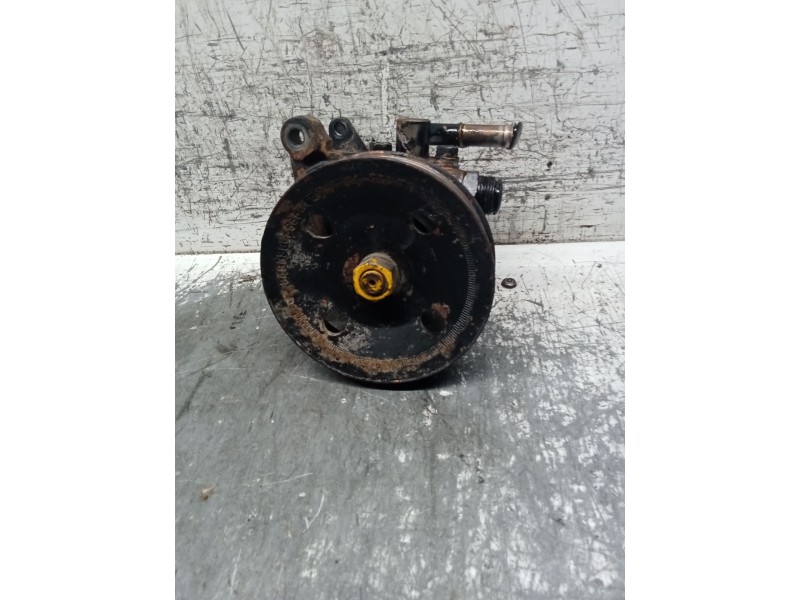 Recambio de bomba direccion para ssangyong musso (fj) 2.9 d referencia OEM IAM 6614603480  