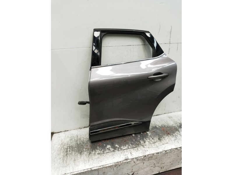 Recambio de puerta trasera izquierda para renault captur ii (hf_) tce 140 (hfn0) referencia OEM IAM  5P 