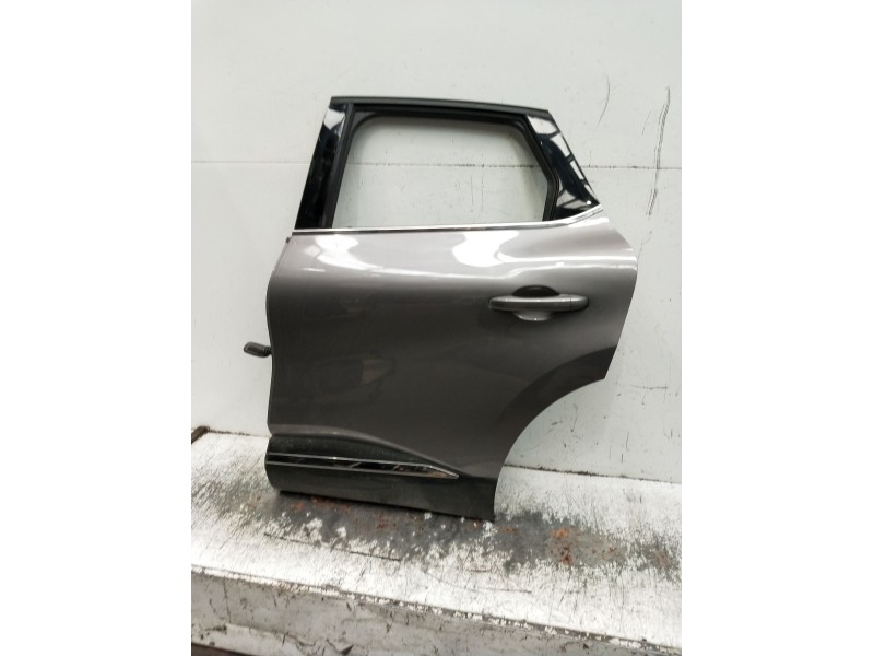 Recambio de puerta trasera izquierda para renault captur ii (hf_) tce 140 (hfn0) referencia OEM IAM  5P 