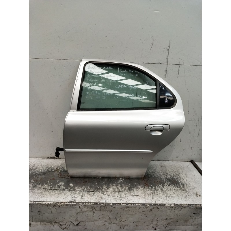 Recambio de puerta trasera izquierda para ford mondeo ii sedán (bfp) 1.8 td referencia OEM IAM  4P 