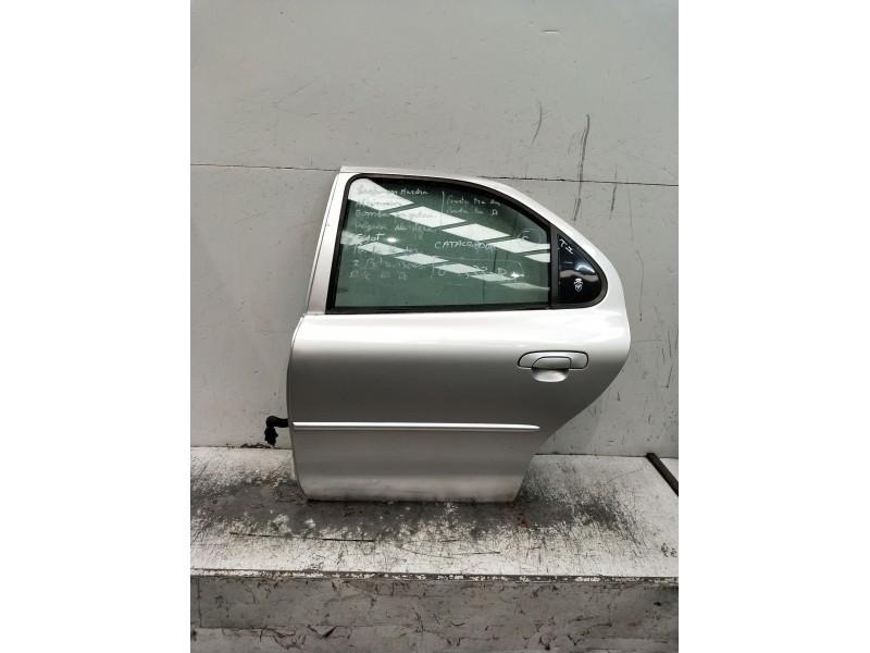 Recambio de puerta trasera izquierda para ford mondeo ii sedán (bfp) 1.8 td referencia OEM IAM  4P 
