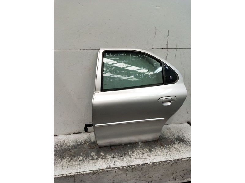 Recambio de puerta trasera izquierda para ford mondeo ii sedán (bfp) 1.8 td referencia OEM IAM  4P 