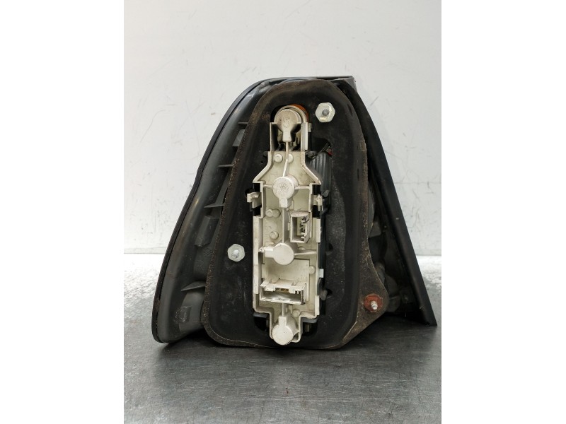 Recambio de piloto trasero derecho para bmw 3 compact (e46) 318 td referencia OEM IAM   
