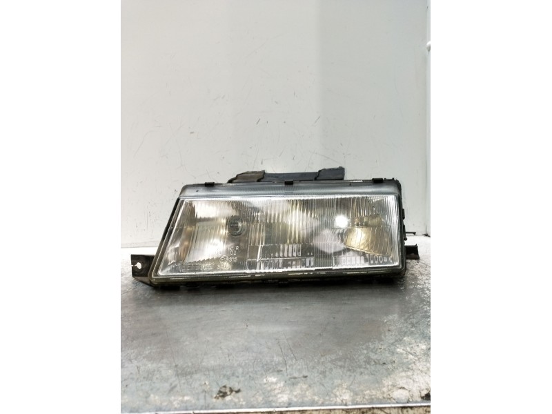 Recambio de faro izquierdo para ssangyong musso (fj) 2.9 d referencia OEM IAM   