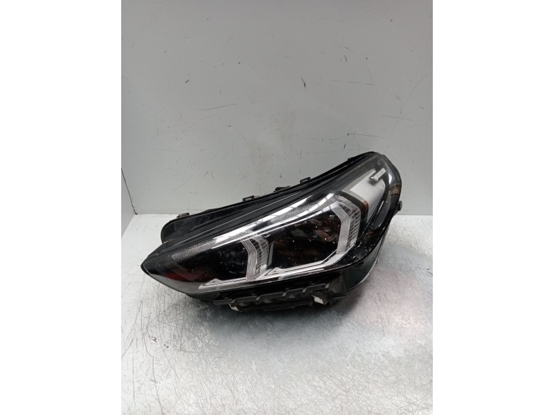 Recambio de faro izquierdo para bmw x1/ix1 u11 x1 sdrive18d referencia OEM IAM 5a5bd4702  interior sucio (GOTAS DE MANCHAS)