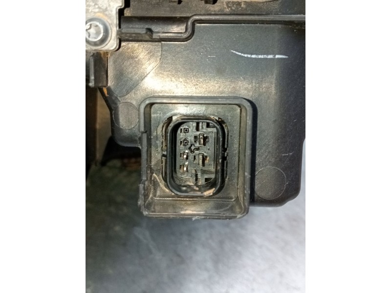 Recambio de faro izquierdo para bmw x1/ix1 u11 x1 sdrive18d referencia OEM IAM 5a5bd4702  interior sucio (GOTAS DE MANCHAS)