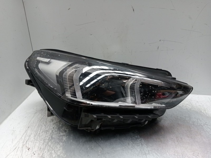 Recambio de faro derecho para bmw x1/ix1 u11 x1 sdrive18d referencia OEM IAM 5a5bd4802  Interior sucio ( GOTAS DE MANCHAS)